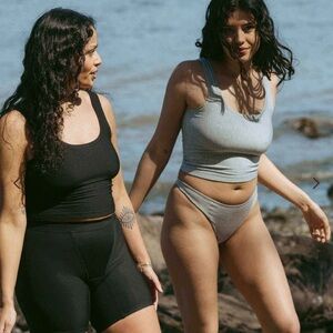 BUNDLE HUHA Sporty Crop Tank Bundle x 3 Black/Grey